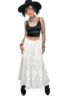 Forever 21 Flowy skirt